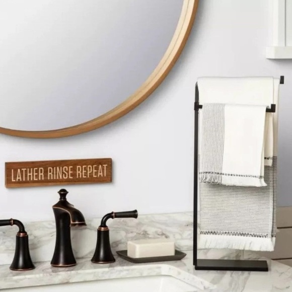 Hearth & Hand Accessories - Hearth & Hand Hand Towel and Washcloths Set